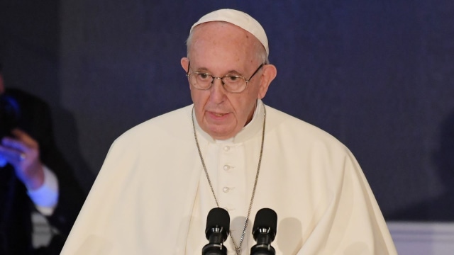 Paus Fransiskus mengunjungi Irlandia (Foto: AFP/Tiziana Fabi)