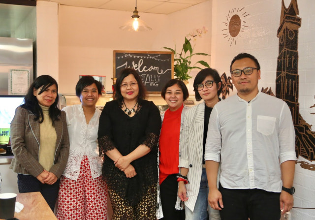 Tim Totally Rendang bersama Konsulat Jenderal RI untuk Australia Barat (Foto: Dok: Totally Rendang)