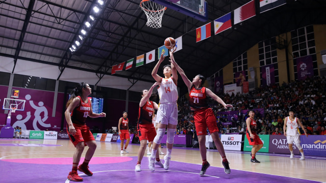 Pertandingan perempat final basket putri Asian Games antara Indonesia dan China. (Foto: Bobby Arifin/Antara/INASGOC)