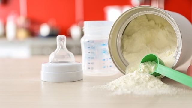 Ilustrasi susu formula. (Foto: Shutterstock)
