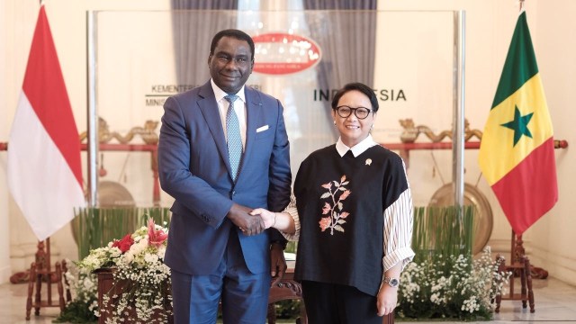 Menteri Luar Negeri, Retno Marsudi menemui Kepala Bapenas Senegal. (Foto: Dok. Kemlu)