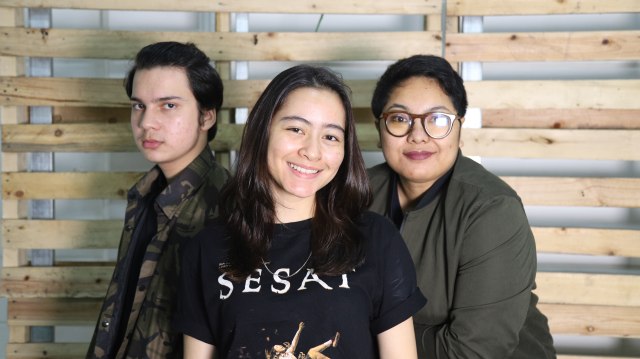 Sammaria Simanjuntak, Laura Theux, dan Endy Arfian Pemain Film 'Sesat' (Foto: Fauzan Dwi Anangga)