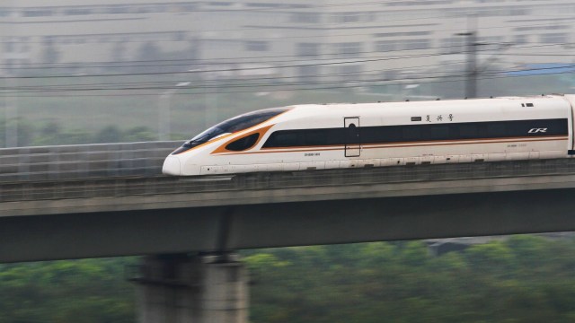 Kereta Shinkansen. (Foto: AFP/STR)