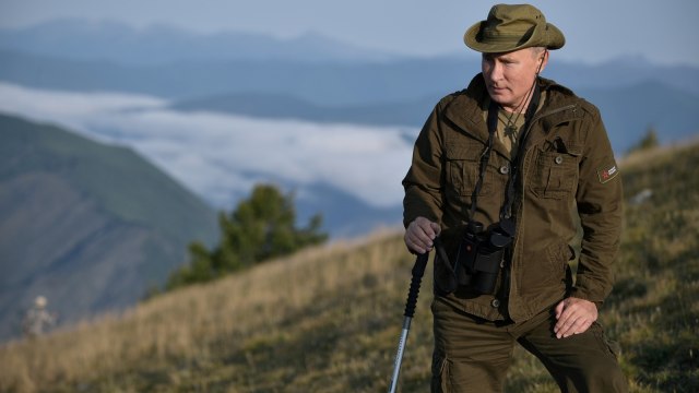 Presiden Rusia Vladimir Putin saat liburan di cagar alam Sayano-Shushensky di Republik Tyva, Rusia. (Foto: Sputnik/Alexei Nikolsky/Kremlin via Reuters)