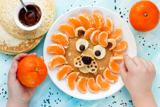 Pancake dan Topping Jeruk (Foto: Shutterstock)