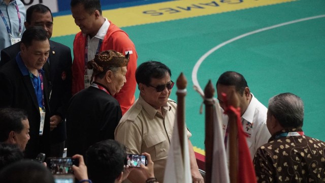 Prabowo Subianto saat menyaksikan pencak silat Indonesia pada Asian Games 2018 di Jakarta, Rabu (29/8/18). (Foto: Aditia Noviansyah/kumparan)