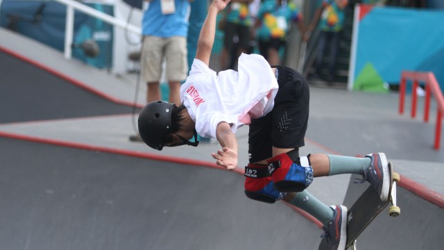 4 Tips Belajar Skateboard untuk Pemula dari Pevi Permana Putra (714029)