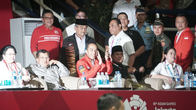 Jokowi dan Prabowo di venue Pencak Silat Asian Games 2018 (Foto: Aditia Noviansyah/kumparan)