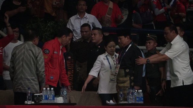 Jokowi dan Prabowo di venue Pencak Silat Asian Games 2018 (Foto: Aditia Noviansyah/kumparan)