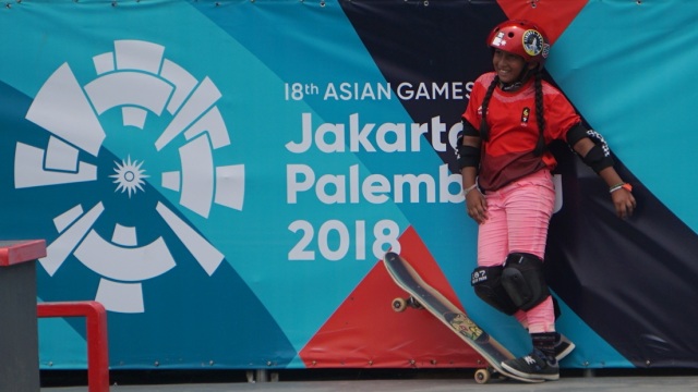 Aliqqa Novvery salah satu atlet skateboard termuda yang berpartisipasi di Asian Games 2018. (Foto: Fanny Kusumawardhani/kumparan)