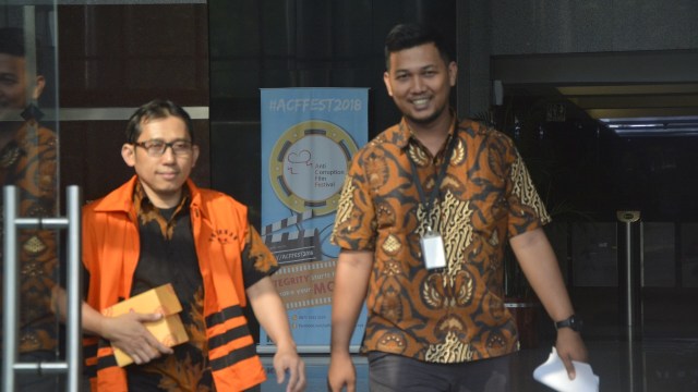 Yaya Purnomo usai diperiksa sebagai tersangka di Gedung KPK, Jakarta, Jumat (31/08/2018). Foto: Nadia K Putri
