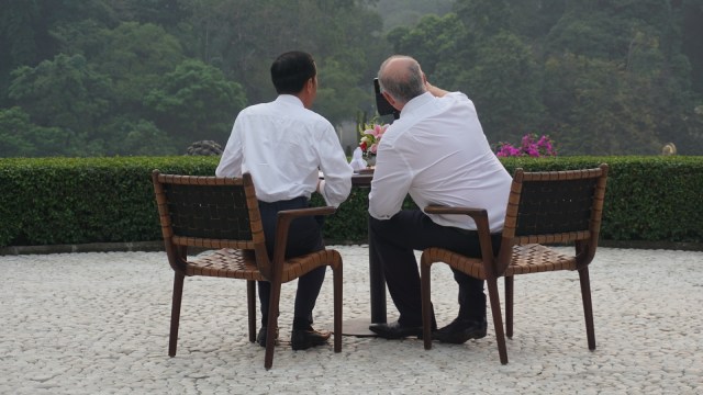 Presiden Jokowi dan Scott Morrison Perdana Menteri Australia berfoto di Kebun Raya Bogor, Jumat (31/8/18). (Foto: Yudhistira Amran Saleh/kumparan)