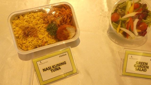 Menu Citilink, Nasi Kuning Tuna (Foto: Mela Nurhidayati/kumparan)
