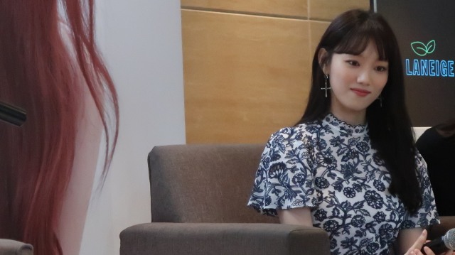 Sesi wawancara dengan Lee Sung Kyung selama 15 menit (Foto: dok. Intan Kemala Sari/kumparan)