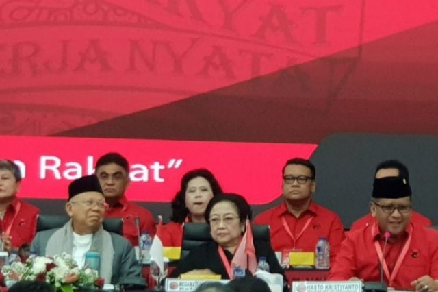 Dedahkan Ide Islam-Kebangsaan, Kiai Ma'ruf di Depan Kader PDIP (1)