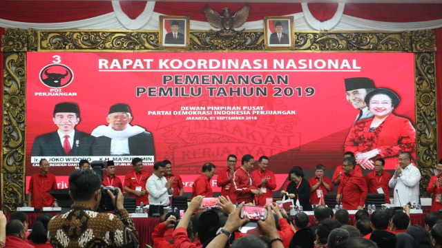 Presiden Joko Widodo (tengah) di rakornas PDIP, Jakarta, Sabtu (1/9/2018). (Foto: Dok. PDIP)