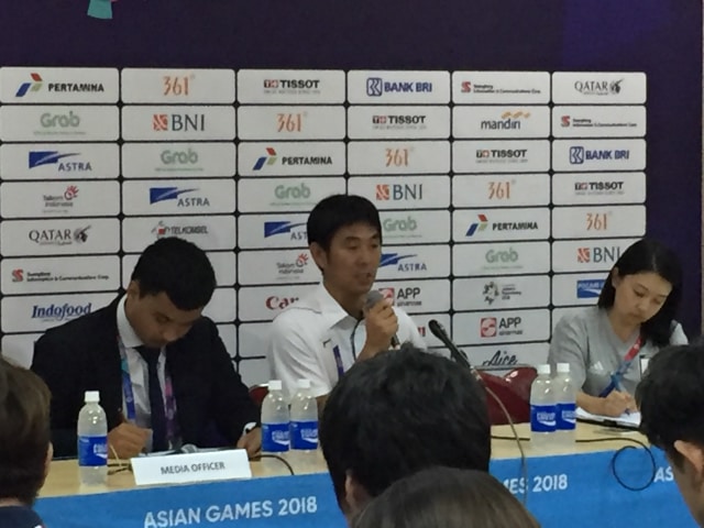 Hajime Moriyasu di konferensi pers usai laga vs Korea Selatan. (Foto: Sandi Firdaus/kumparan)