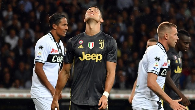 Ronaldo masih belum berhasil mencetak gol di Serie A 2018/19. (Foto: Andreas SOLARO / AFP)