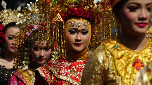 Parade Foto “Festival Pesona Lokal” di Bandung 