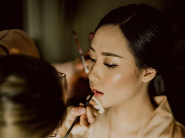 Makeup pengantin (Foto: Dok. @malvava/ Instagram)
