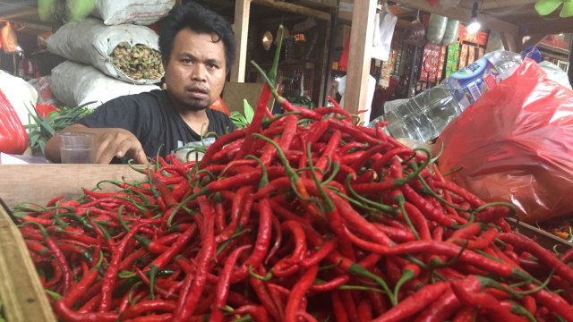 Kondisi Harga Kebutuhan pokok dan sembako di Pasar Senen, Senin (3/9/2018). Foto: Nurul Nur Azizah/kumparan