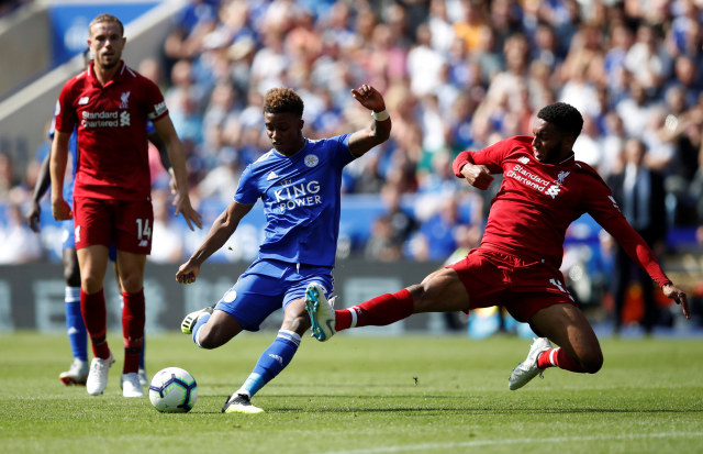 Aksi Gomez dalam laga vs Leicester. (Foto: Reuters/Carl Recine)