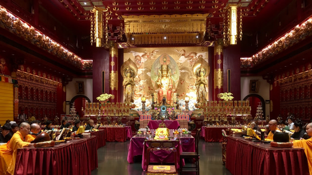 Ghost Month di Buddha Tooth Relic Temple (Foto: Flickr/cattan2011)