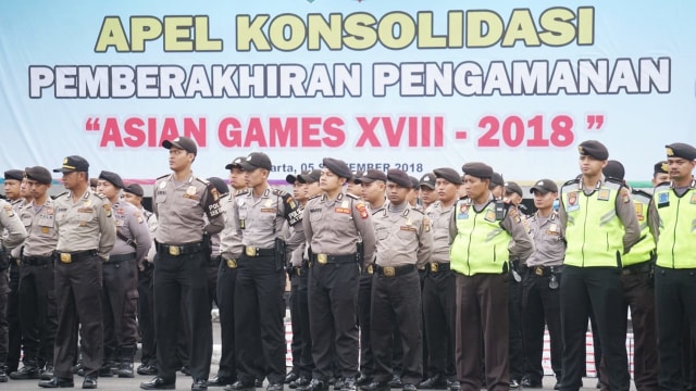 Polri dan TNI melaksanakan Apel Konsolidasi Berakhirnya Pengamanan Asian Games di Polda Metro Jaya, Jakarta, Rabu (5/9/2018). (Foto: Jamal Ramadhan/kumparan)