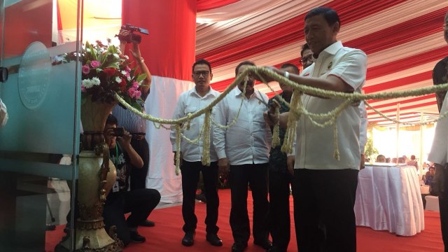 Menkopolhukam Jenderal (Purn) Wiranto meresmikan gedung baru Kantor Lembaga Perlindungan Saksi dan Korban (LPSK) di Jalan Raya Bogor, Ciletuk, Jakarta Timur, Kamis (6/9/18). (Foto: Ferry Fadhlurrahman/kumparan)