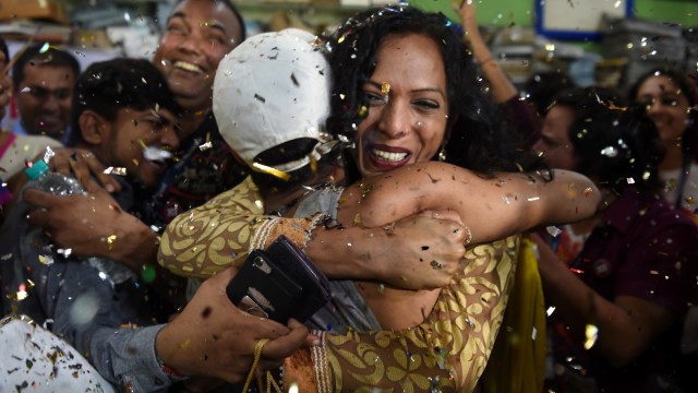 India hapuskan larangan hubungan seks sesama jenis. (Foto: AFP/INDRANIL MUKHERJEE)