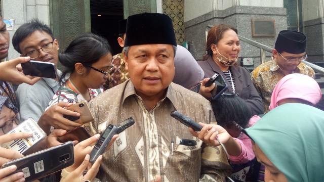 Gubernur Bank Indonesia Perry Warjiyo menjawab pertanyaan wartawan. (Foto: Nicha Muslimawati/kumparan)