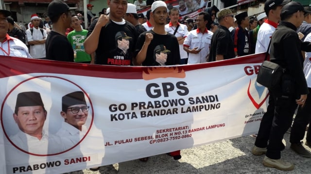 Sejumlah pengunjuk rasa hadir di Deklarasi #2019PrabowoPresiden di Lampung, Jumat (07/09/2018). (Foto: Muhammad Fadli Rizal/kumparan)