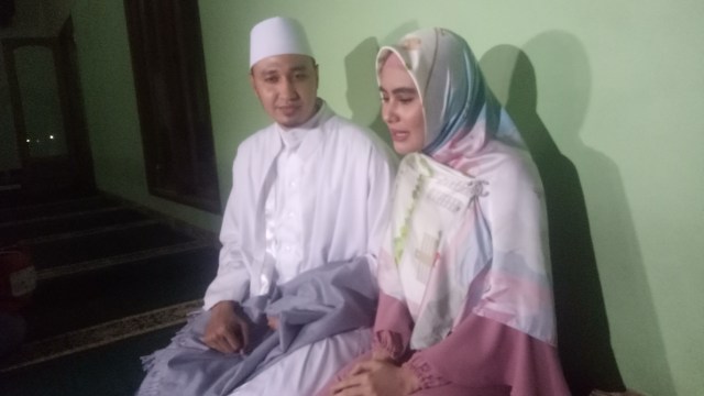 Kartika Putri dan Habib Usman bin Yahya. (Foto: Ainul Qalbi/kumparan)