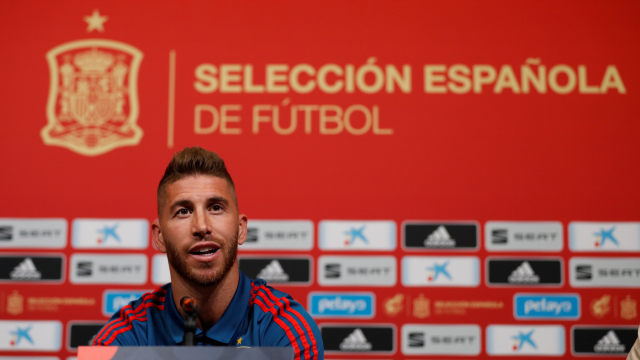 Ramos di konferensi pers jelang laga Inggris vs Spanyol. (Foto: Reuters/Matthew Childs)