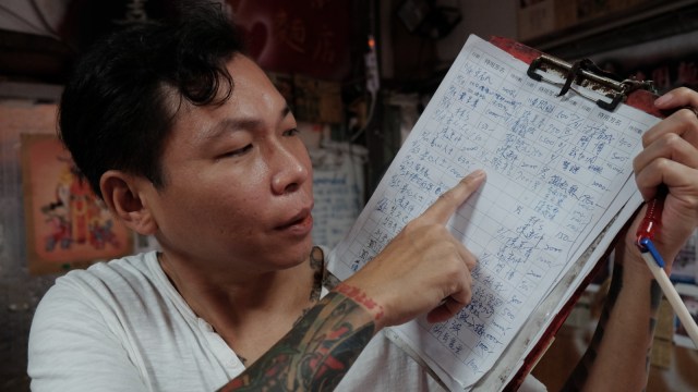 Bos Gangster Taiwan yang banting setir jadi juragan mie. (Foto: AFP/SAM YEH )