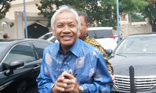 Wakil Ketua DPR RI, Agus Hermanto ketika bertemu awak media, Jakarta, Minggu (09/09/2018). (Foto: Iqbal Firdaus/kumparan)
