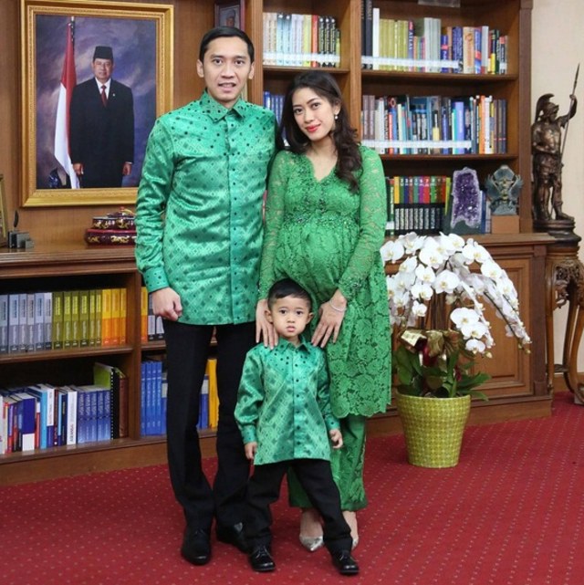 7 Istri Pejabat yang Tidak Hanya Cantik Tetapi juga Pintar (5)
