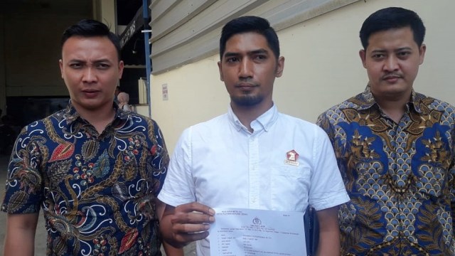 M Taufik laporkan 7 komisioner KPU DKI. (Foto: Fadjar Hadi/kumparan)