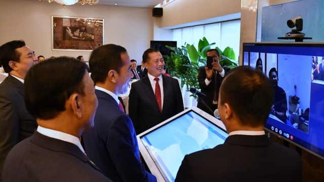 Presiden Joko Widodo meluncurkan portal peduli WNI di Korea Selatan. (Foto: Biro Pers Setpres/Laily Rachev)