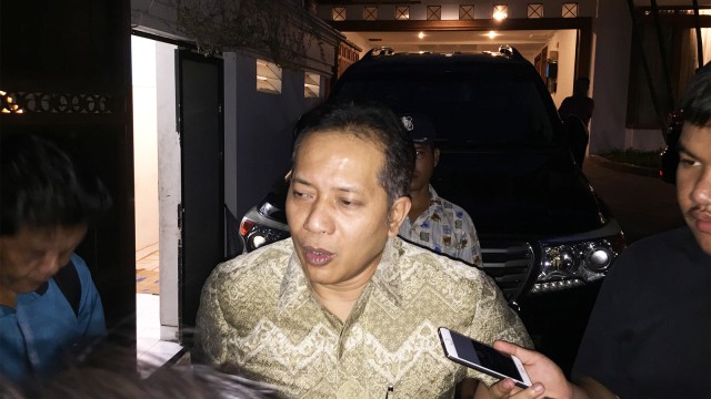Wakil Ketua Umum DPP Partai Gerindra Ferry Juliantono saat menemui awak media. (Foto: Fachrul Irwinsyah/kumparan)