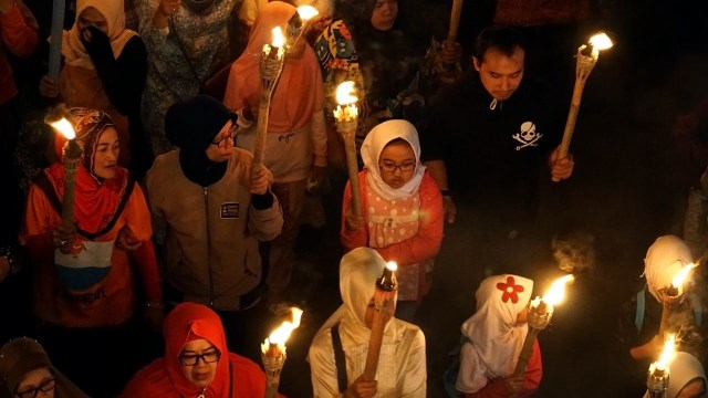 Foto: Parade Ribuan Obor di Bandung Sambut Tahun Baru Islam (2)