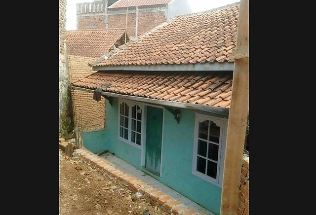 Foto: Rumah Eko Dikepung Tembok Tetangga hingga Tak Ada Akses Jalan