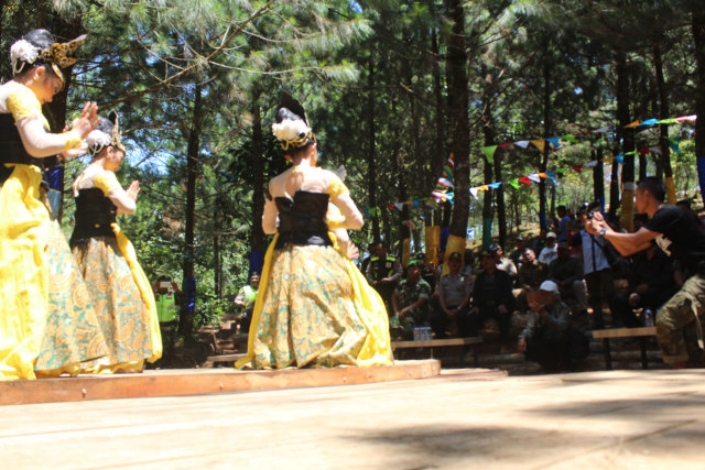 Ayo Belajar Hutan di Panggung Pendidikan Alam Terbuka di Kalibaya Park Brebes (311691)