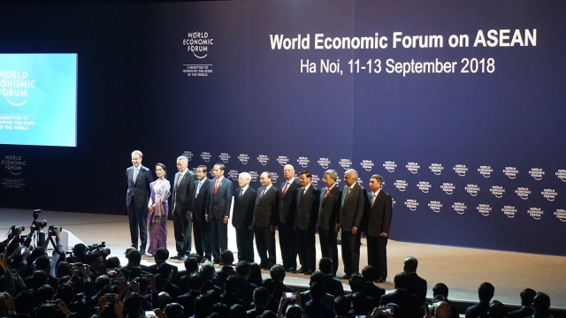 Presiden RI, Joko Widodo hadiri World Economic Forum (WEF) di Hanoi, Vietnam, Rabu (12/09/2018). (Foto: Yudhistira Amran Saleh/kumparan)