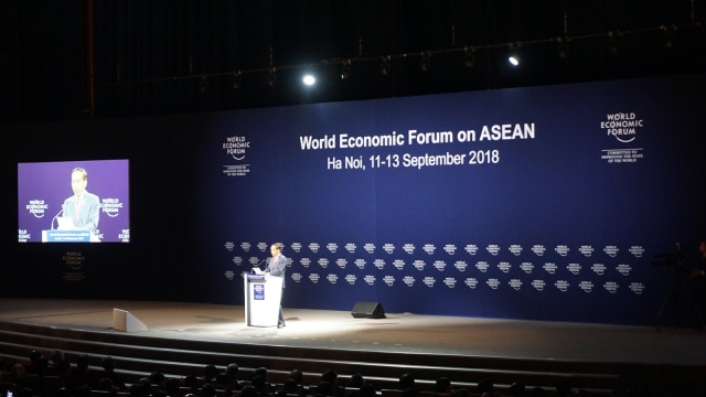 Presiden RI, Joko Widodo, berpidato di World Economic Forum (WEF), Hanoi, Vietnam, Rabu (12/9/2018). (Foto: Yudhistira Amran Saleh/kumparan)
