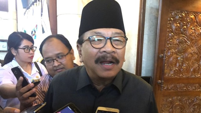 Soekarwo, Ketua DPD Partai Demokrat Jawa Timur. Foto: Phaksy Sukowati/kumparan