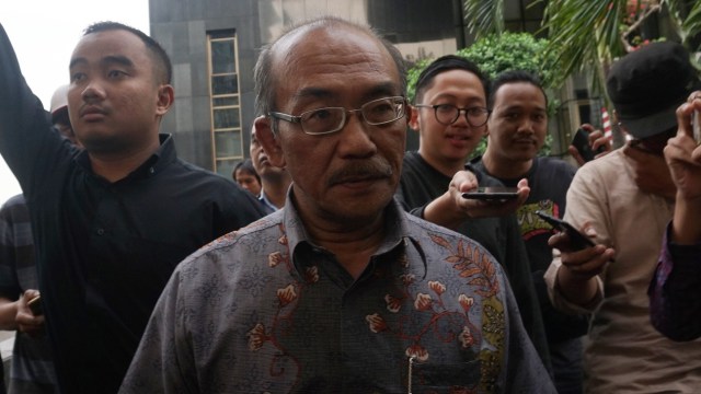 Wakil Ketua Pengadilan Negeri Medan, Wahyu Prasetyo Wibowo, usai menjalani pemeriksaan di Gedung KPK,  Jakarta, Kamis (13/9/2018). (Foto: Fanny Kusumawardhani/kumparan)