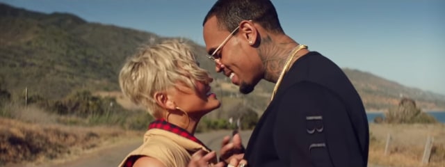 Agnez Mo Rilis Video Musik dengan Chris Brown