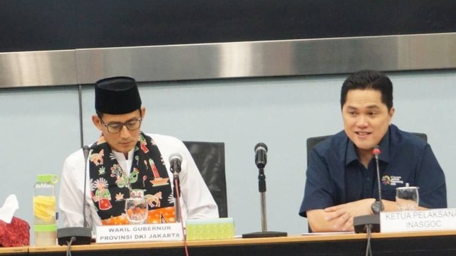 Wakil Gubernur DKI Jakarta, Sandiaga Uno, dan Ketua Pelaksana INASGOC, Erick Thohir, Jumat (6/4/2018) (Foto: Instagram @erickthohir)
