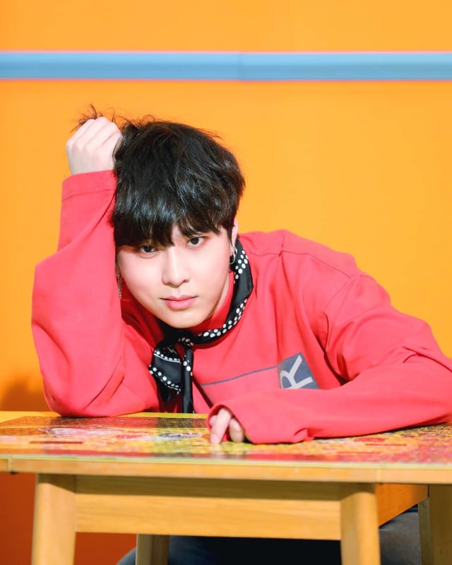 Junhyung Highlight (Foto: Instagram @ent_aroundus)